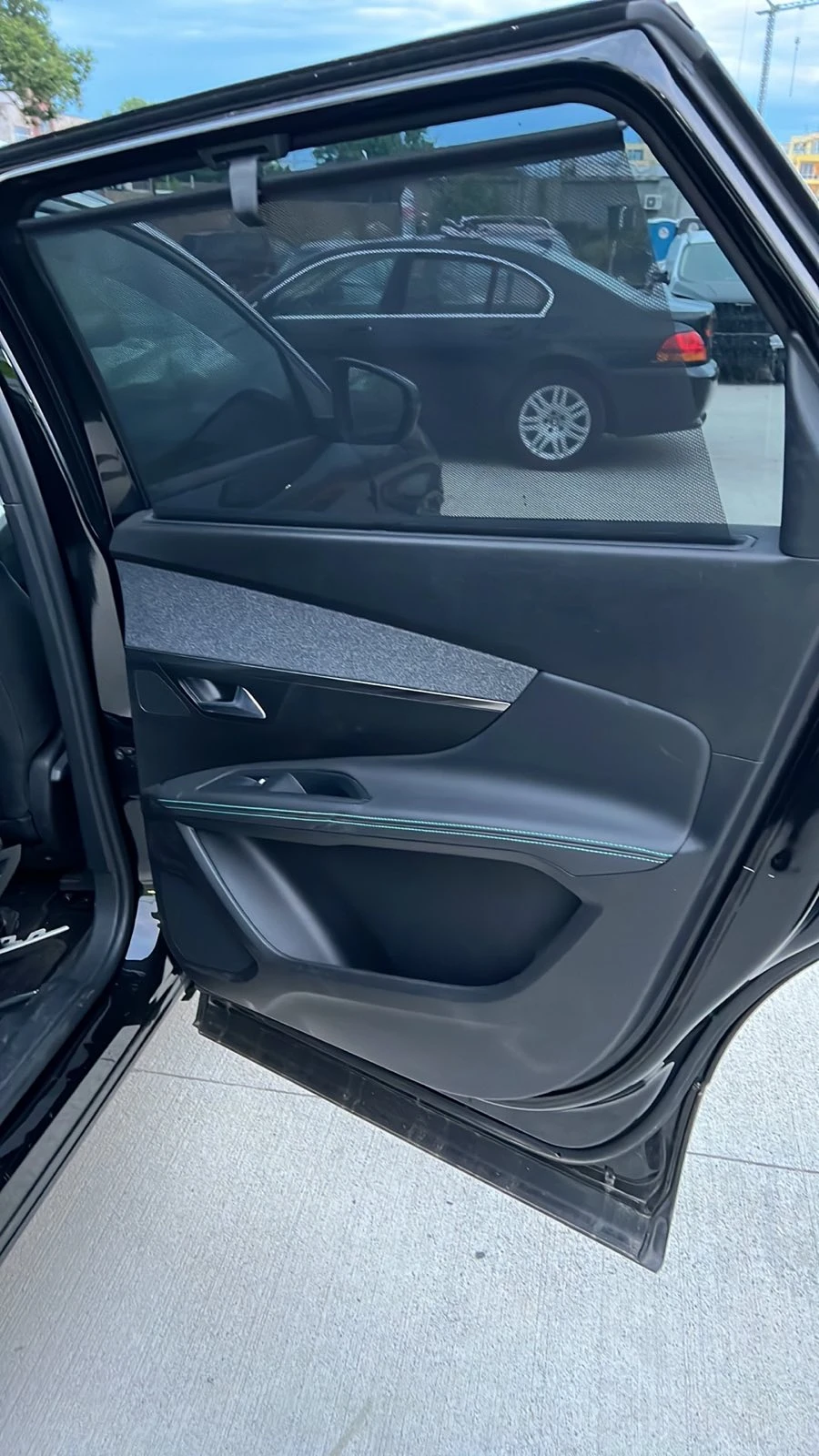 Peugeot 5008 1.5hdi, снимка 11 - Автомобили и джипове - 56476159
