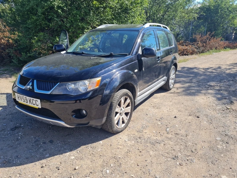 Mitsubishi Outlander 2.0d, снимка 1 - Автомобили и джипове - 38056685