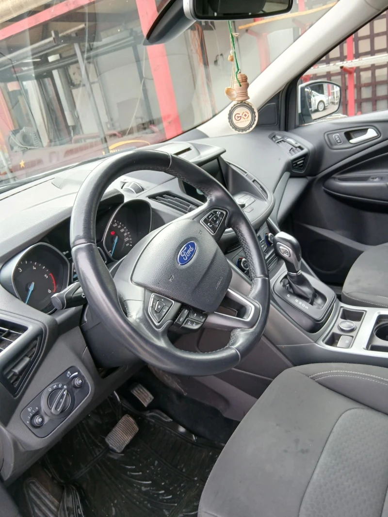 Ford Kuga 2.0 TDCI, снимка 15 - Автомобили и джипове - 52682800