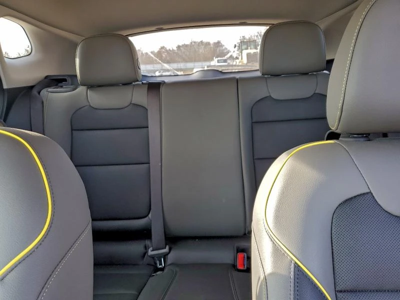 Chevrolet Trax 1.2L 3 Front-wheel Drive - изображение 3