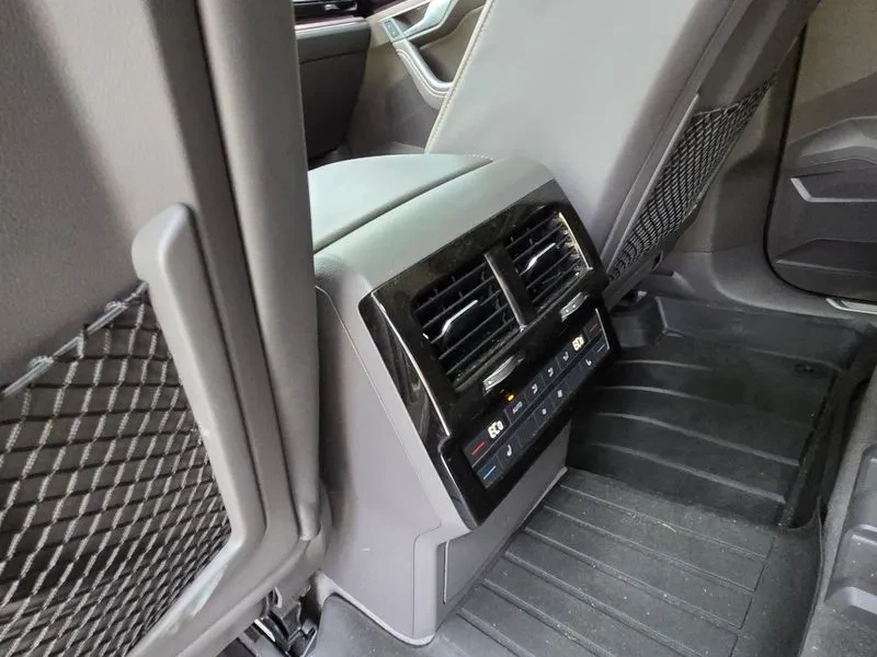 VW Touareg 3Rd Generation 3.0 Tdi Prestige, снимка 10 - Автомобили и джипове - 55101652