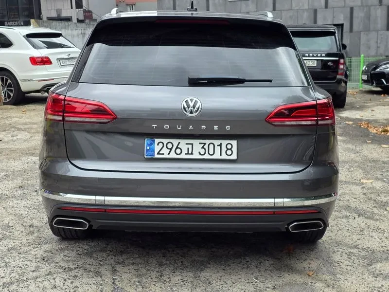 VW Touareg 3Rd Generation 3.0 Tdi Prestige, снимка 4 - Автомобили и джипове - 55101652