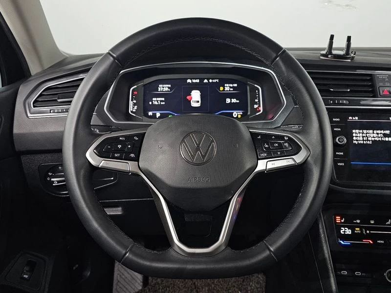VW Tiguan 2.0 TDI Premium| 140�.�.| ���.��������� | Mobile.bg � ����������� 13