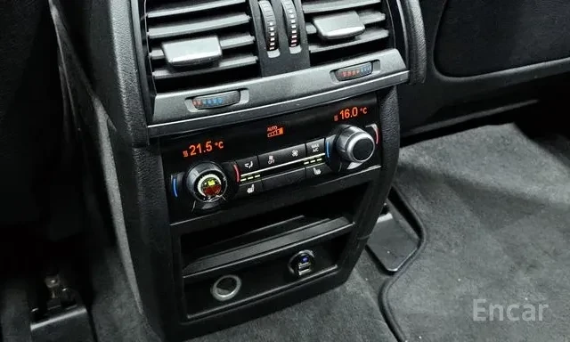 BMW X5 40D * M ПАКЕТ * ОБДУХВАНЕ * HEAD UP * 360 КАМЕРА *, снимка 17 - Автомобили и джипове - 56116144