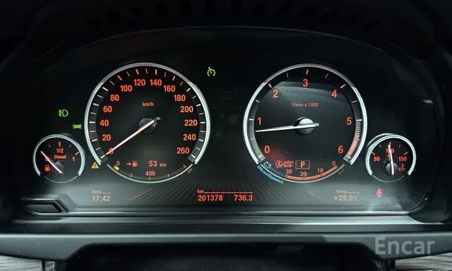 BMW X5 40D * M ПАКЕТ * ОБДУХВАНЕ * HEAD UP * 360 КАМЕРА *, снимка 7 - Автомобили и джипове - 56116144