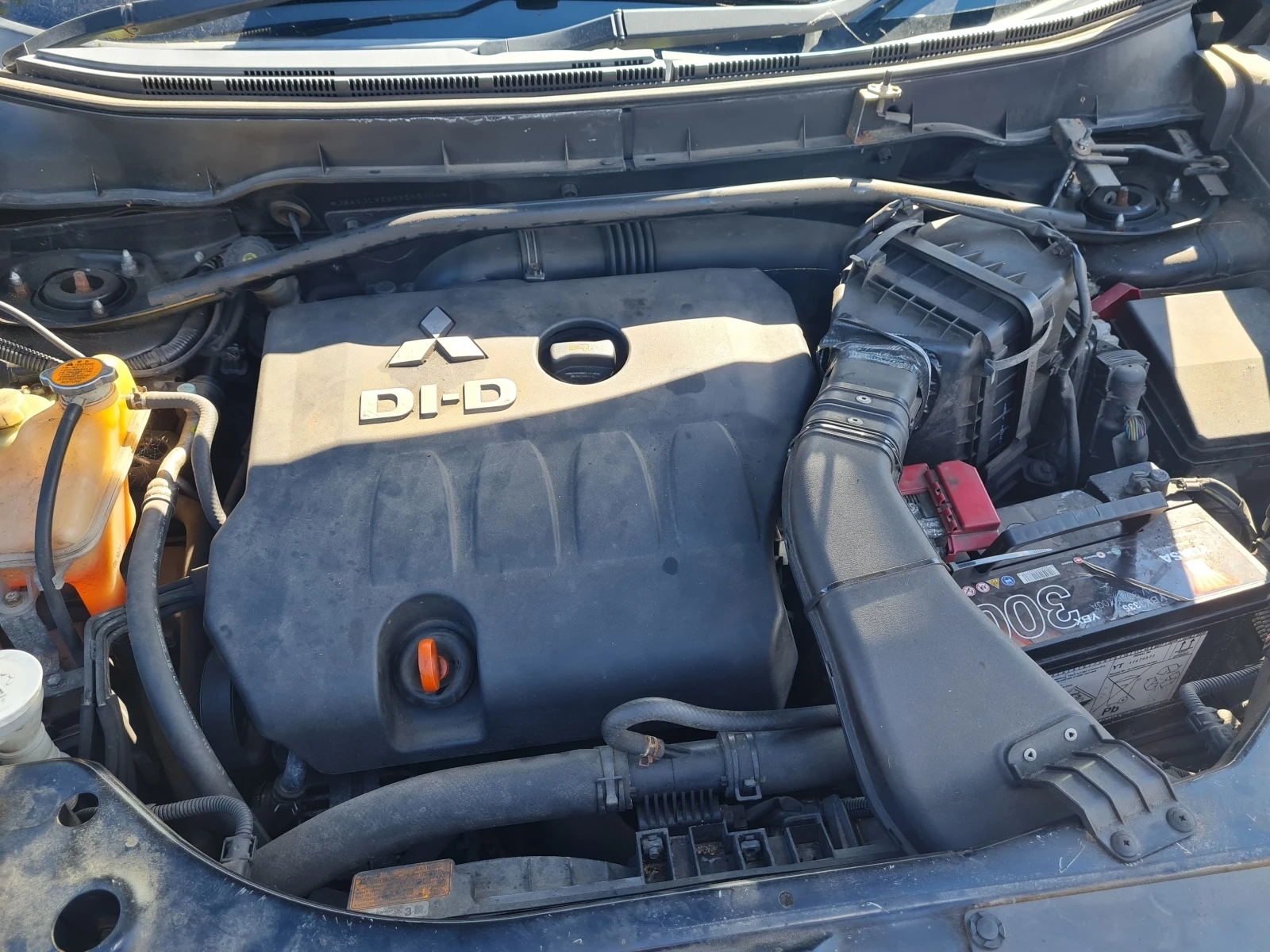 Mitsubishi Outlander 2.0d | Mobile.bg   11