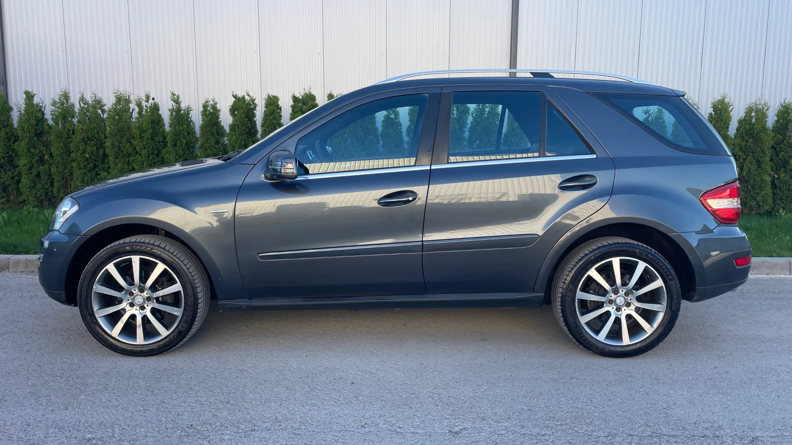Mercedes-Benz ML 350 Grand Edition - изображение 8