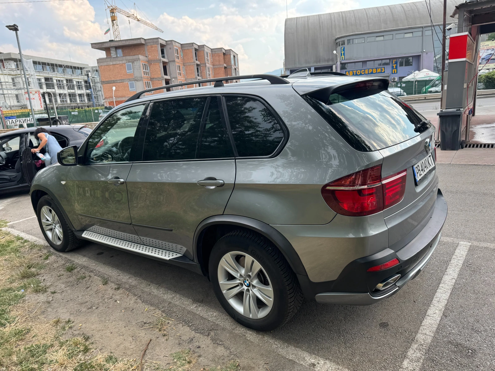 BMW X5 4.8 V8 с газ - изображение 7