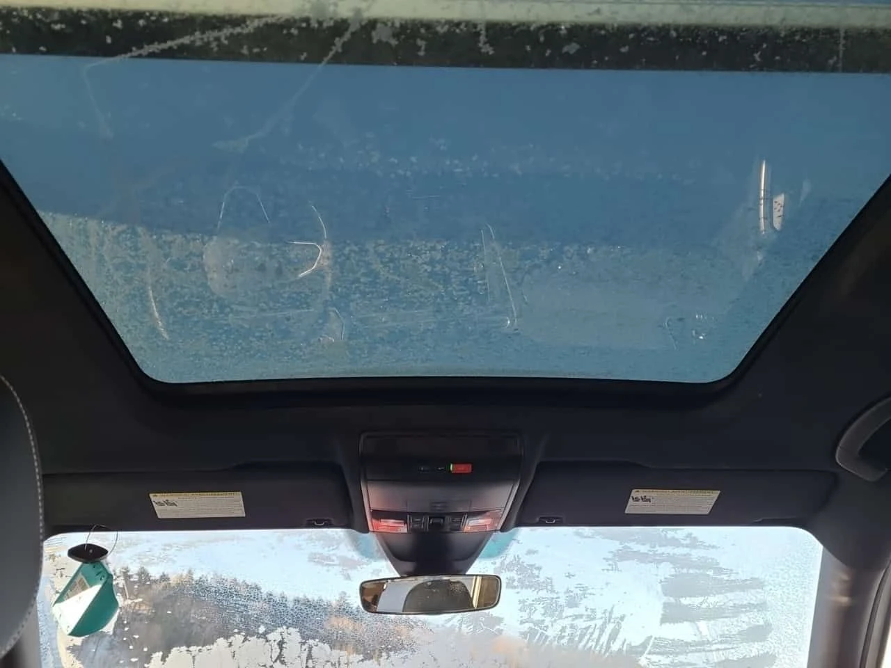 VW Tiguan  R LINE BLACK EDITION * 2 KEYS* PANO* CARFAX *  | Mobile.bg � ����������� 14