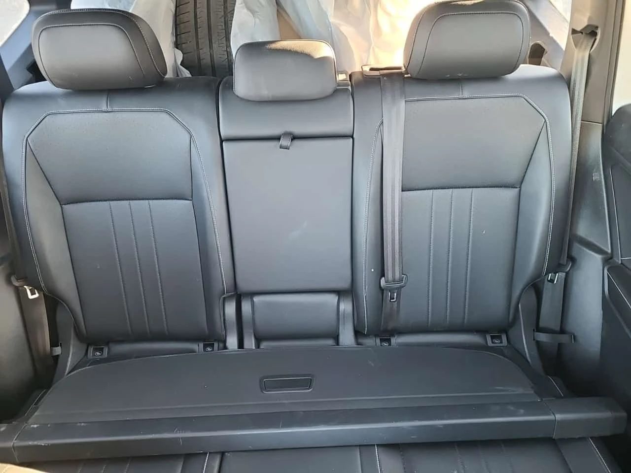 VW Tiguan  R LINE BLACK EDITION * 2 KEYS* PANO* CARFAX *  | Mobile.bg � ����������� 13