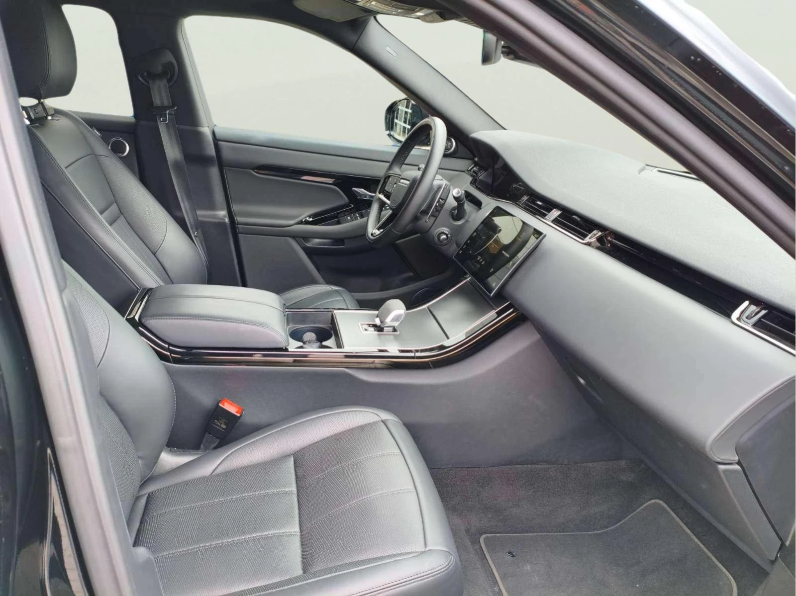 Land Rover Range Rover Evoque PHEV, снимка 9 - Автомобили и джипове - 53918980