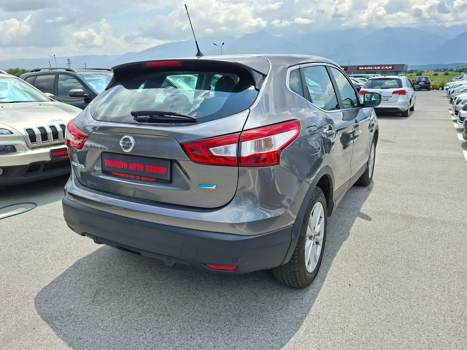 Nissan Qashqai 1.5 DCI, снимка 6 - Автомобили и джипове - 55153635