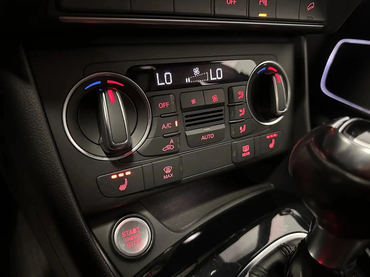 Audi Q3 TECHNIK S LINE ЦЕНА ДО БЪЛГАРИЯ АВТОКРЕДИТ, снимка 14 - Автомобили и джипове - 55504020