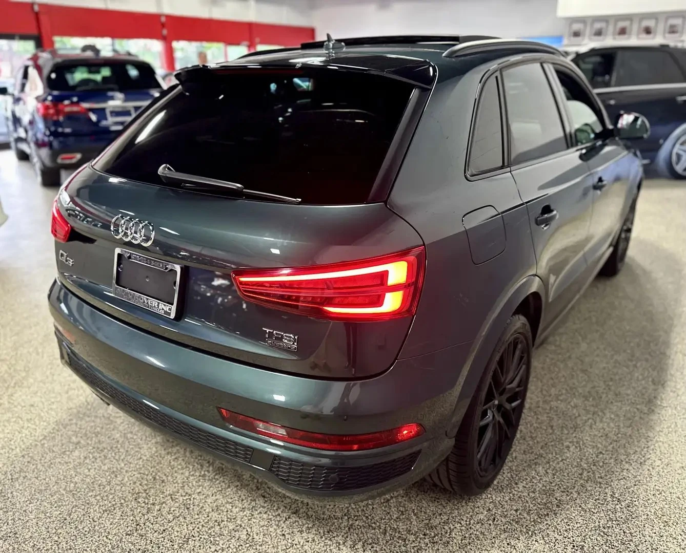 Audi Q3 TECHNIK S LINE ЦЕНА ДО БЪЛГАРИЯ АВТОКРЕДИТ, снимка 5 - Автомобили и джипове - 55504020