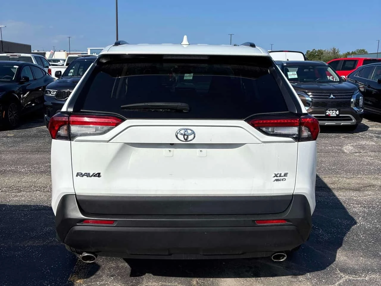 Toyota Rav4 * XLE * CARFAX * ОПЦИЯ ЗА ФИНАНСИРАНЕ, снимка 4 - Автомобили и джипове - 55754346