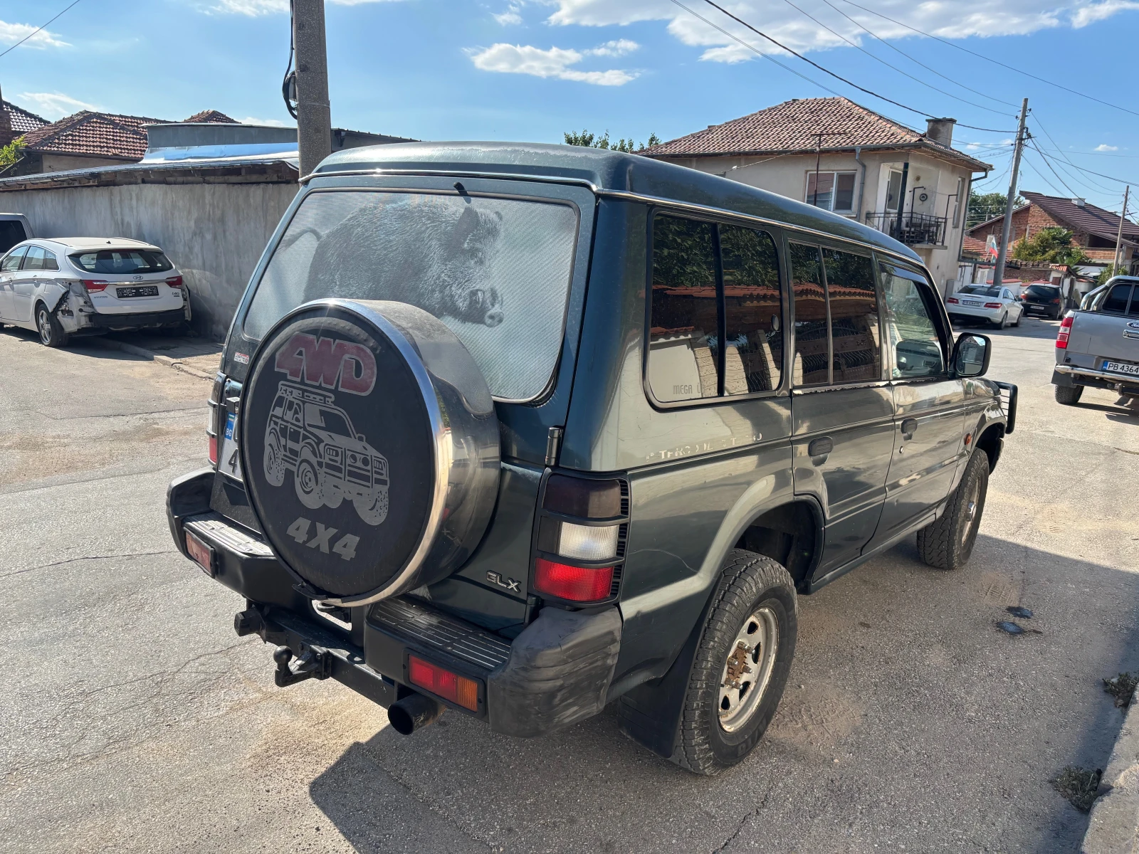Mitsubishi Pajero 2.5 99кс, снимка 3 - Автомобили и джипове - 56170591