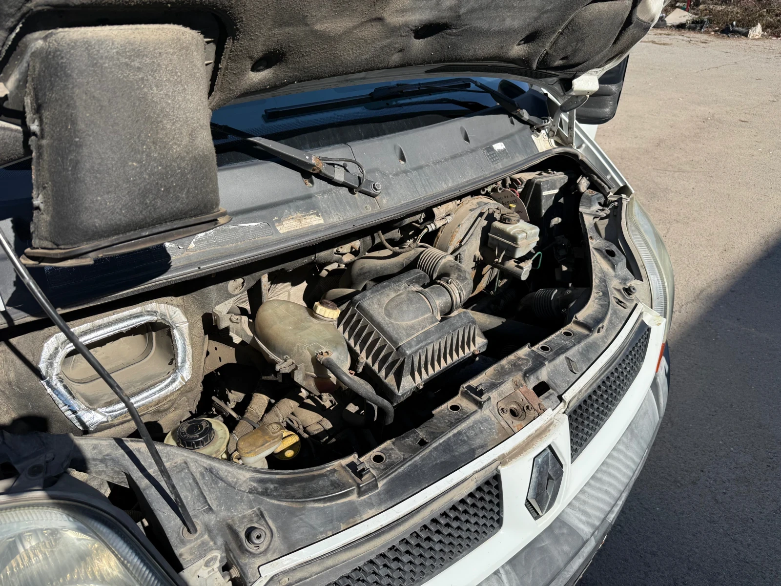 Renault Master, снимка 13 - Бусове и автобуси - 54033921