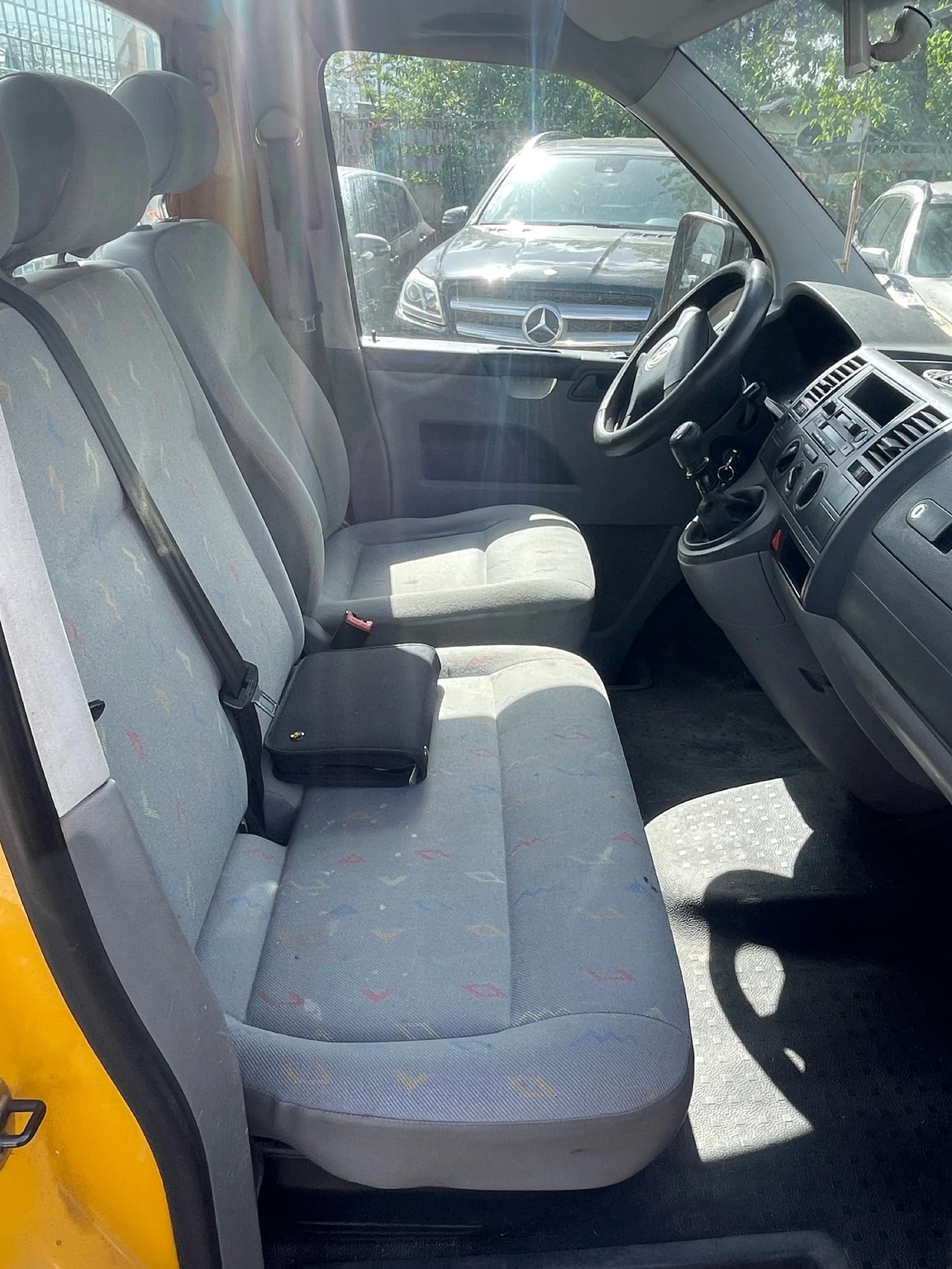VW Transporter 2.5 TDI 4x4 Synchro Швейцария, снимка 6 - Бусове и автобуси - 54510375