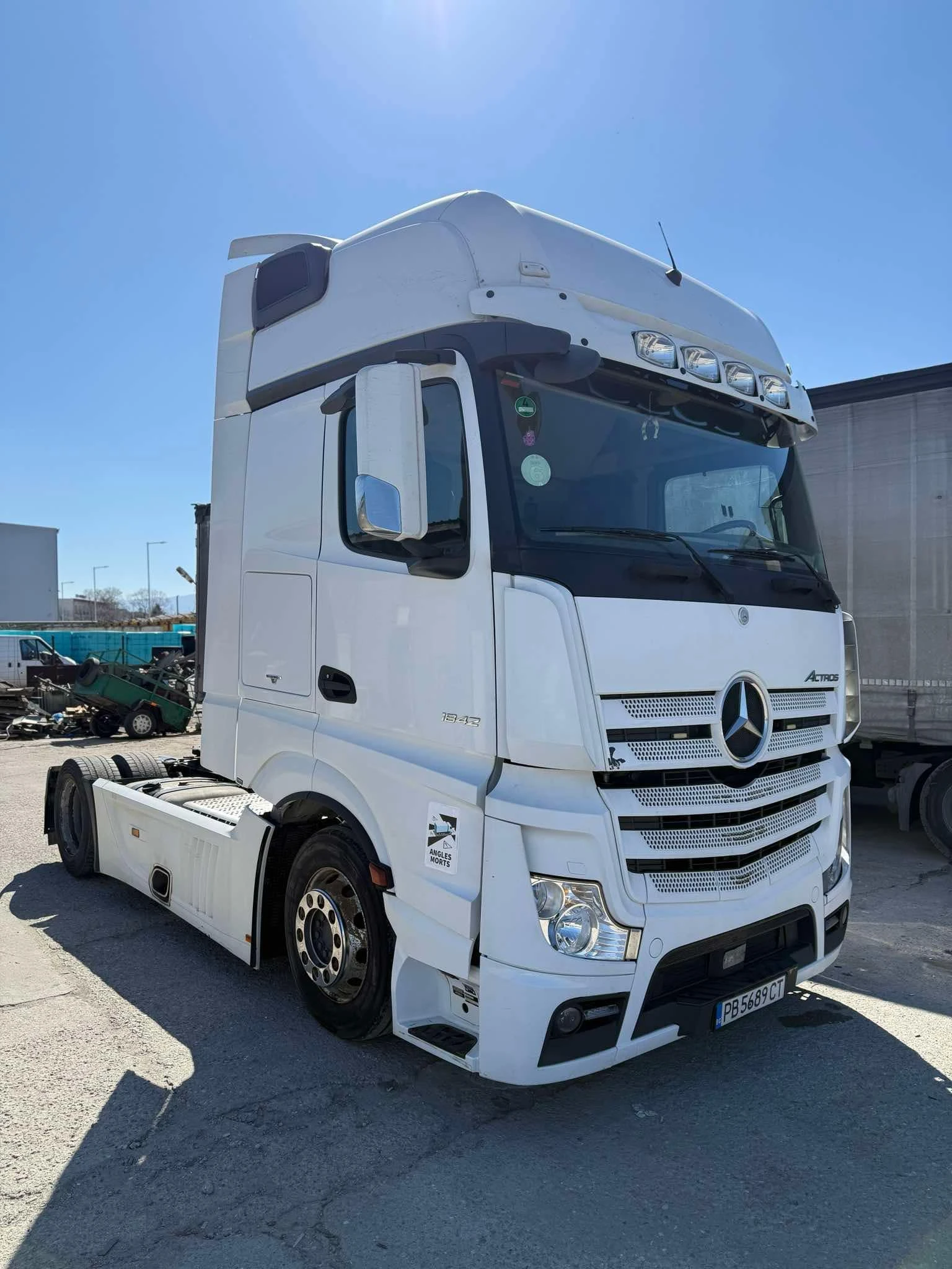 Mercedes-Benz 1842 Actros - изображение 3
