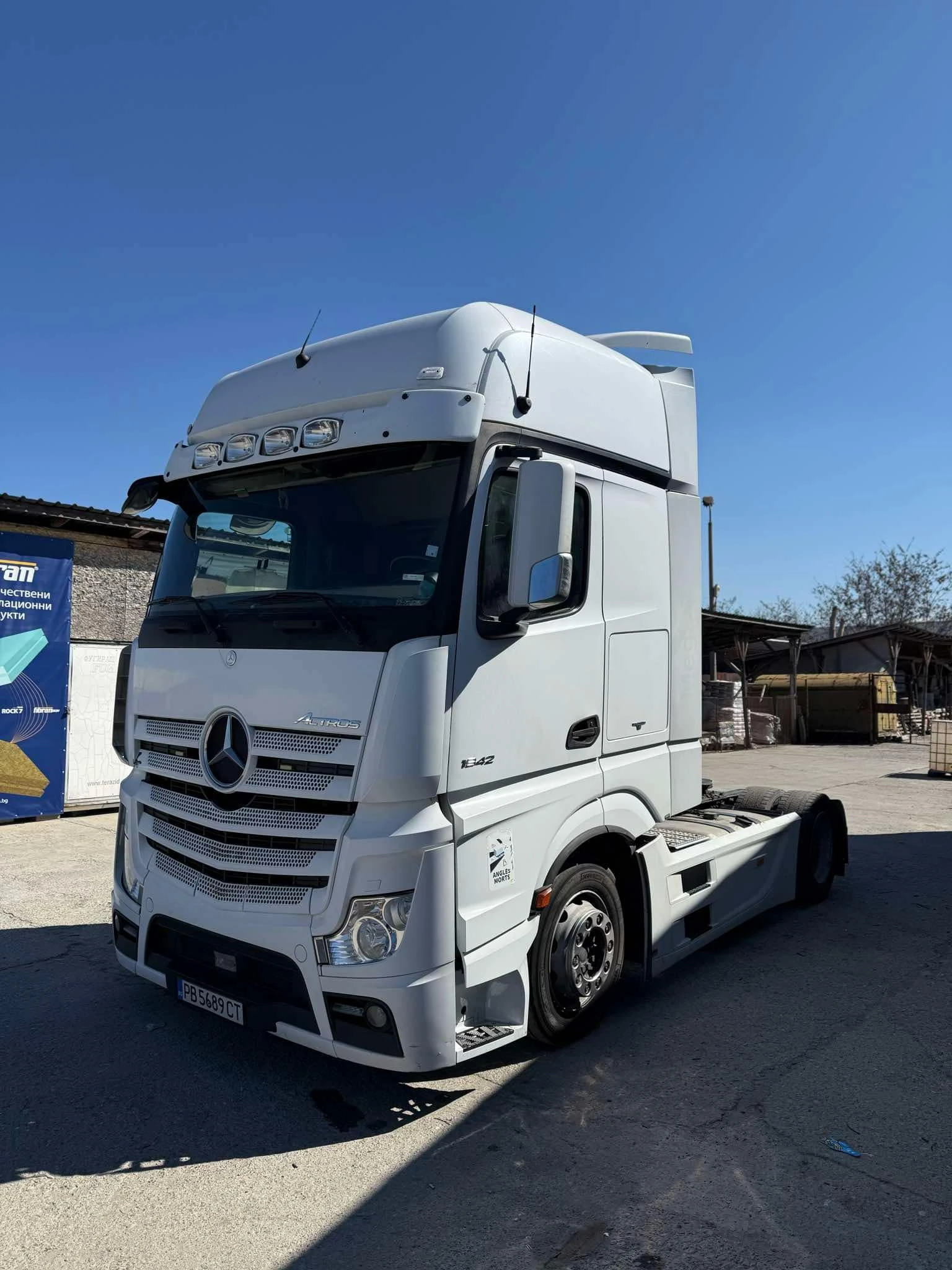 Mercedes-Benz 1842 Actros - изображение 2