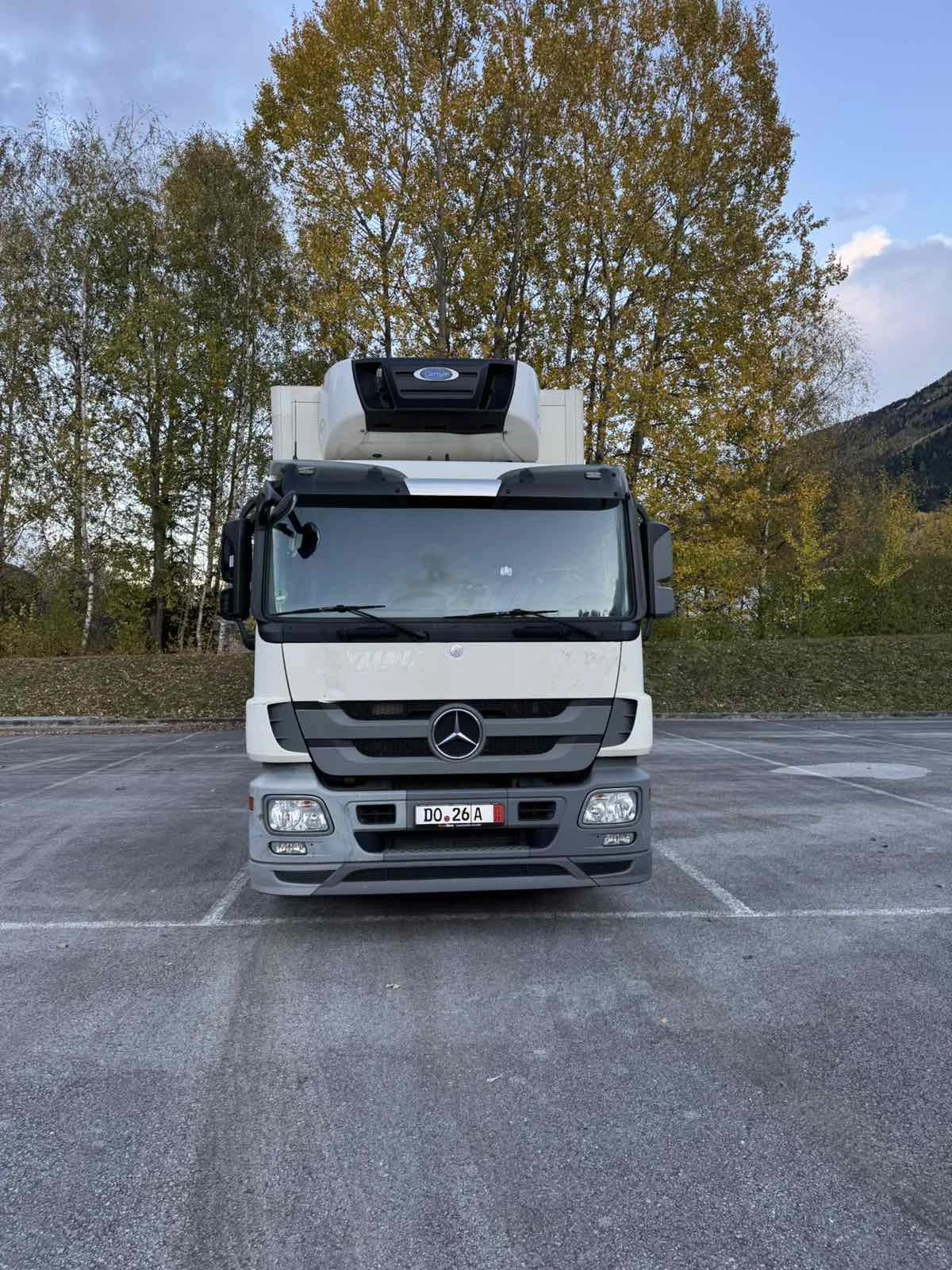 Mercedes-Benz Actros Хладилен хенгер с падащ борд и преходен. - изображение 5