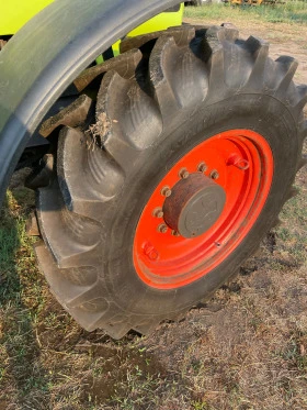 Трактор Claas Ares 697 ATZ, снимка 13
