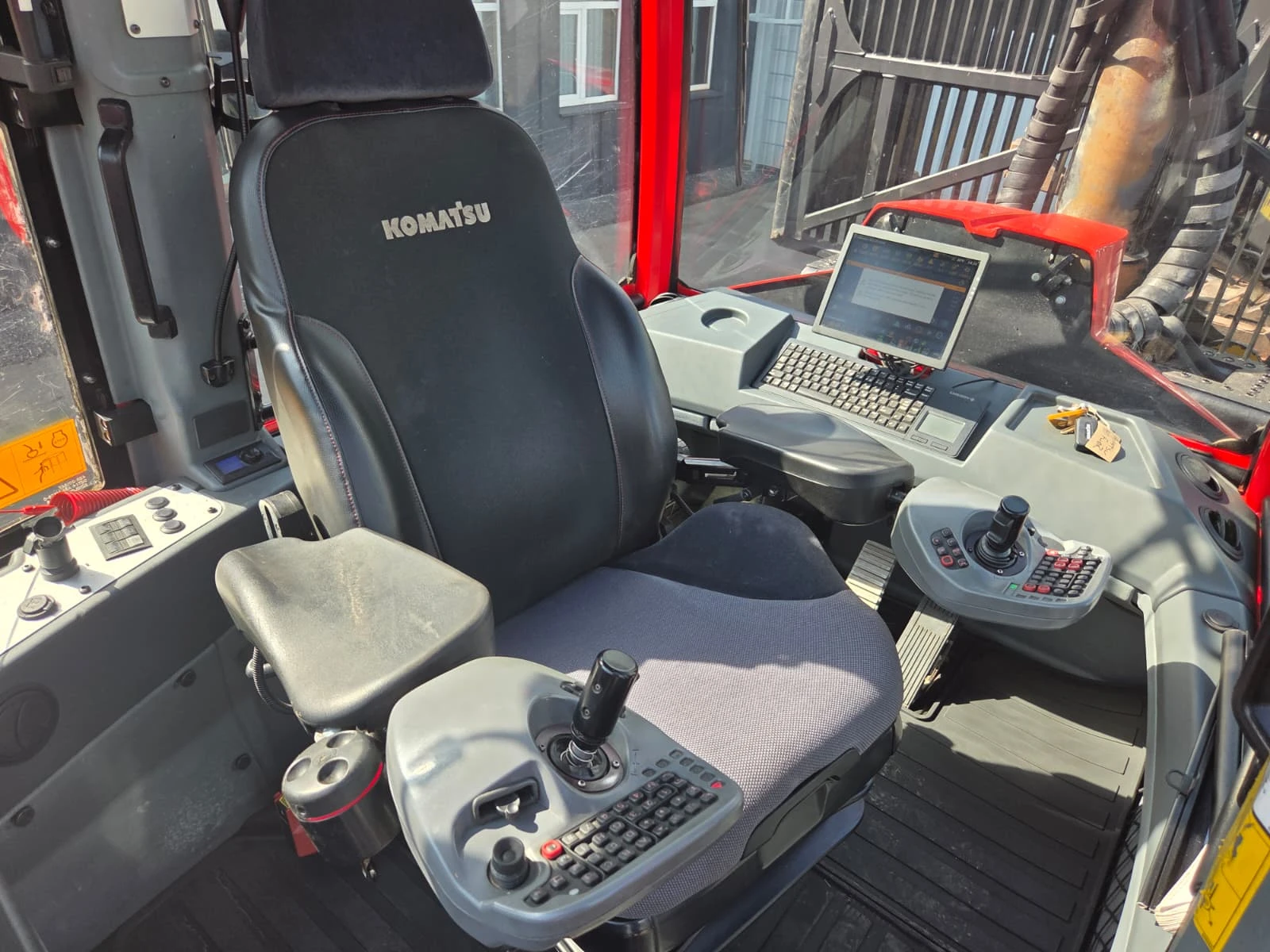 Специализирани машини Машини за дърводобив Komatsu 855, снимка 17 - Селскостопанска техника - 55738747
