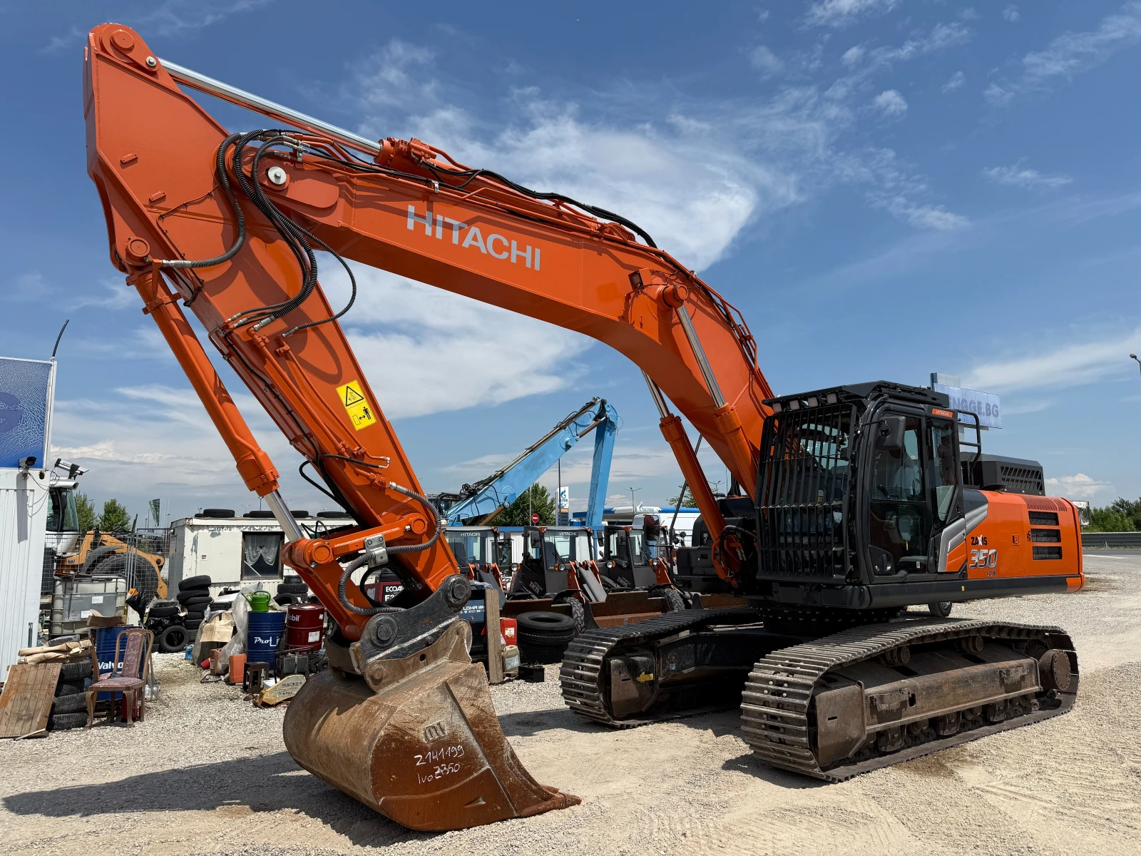 Багер Hitachi ZX 350 LC-7, снимка 7 - Индустриална техника - 54563990