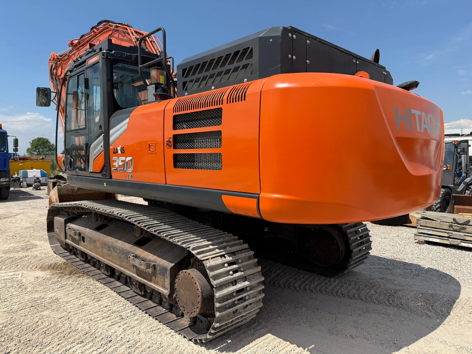 Багер Hitachi ZX 350 LC-7, снимка 4 - Индустриална техника - 54563990