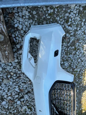 Предна броня с решетка Volvo XC40. Волво ХС 40. 17-23г. Оригинална., снимка 3