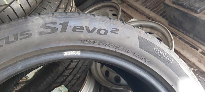 Гуми Летни 275/40R19, снимка 8 - Гуми и джанти - 33539377