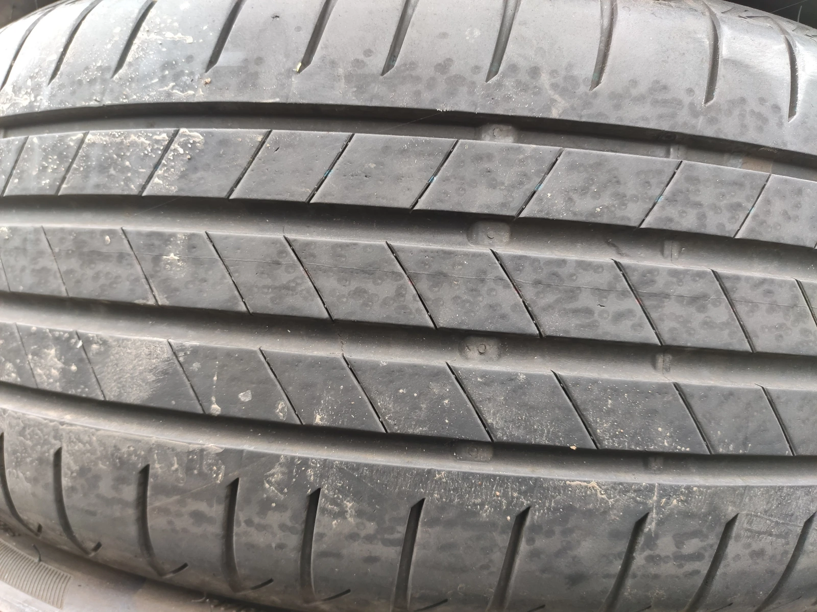 Гуми Летни 205/55R17, снимка 4 - Гуми и джанти - 55581363