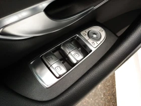 Mercedes-Benz E 400 3.0L AWD SUNROOF NAV HTD SEATS 88K KM, снимка 15