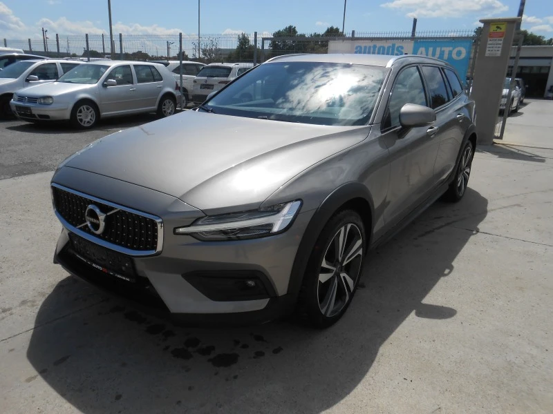 Volvo V60 Cross Country 2.0d-Navi-Kamera-Euro-6D, снимка 1 - Автомобили и джипове - 45467747