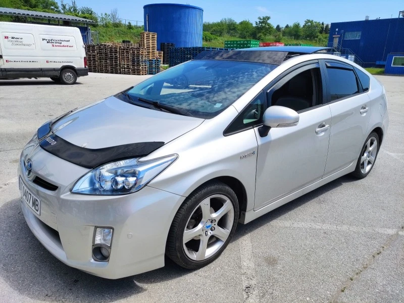 Toyota Prius Хобрид, снимка 1 - Автомобили и джипове - 47136793