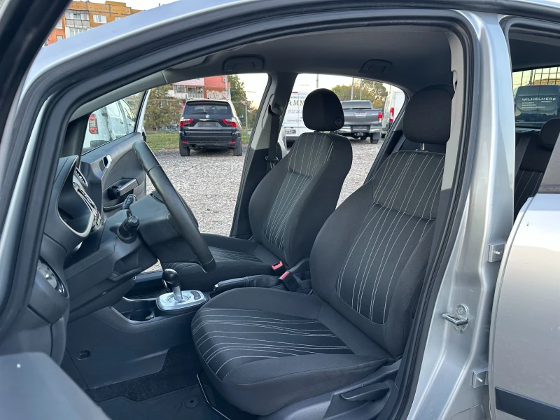 Opel Corsa 1.2i 86kc AUTOMAT 4ЦИЛИНДРИ, снимка 9 - Автомобили и джипове - 47679708