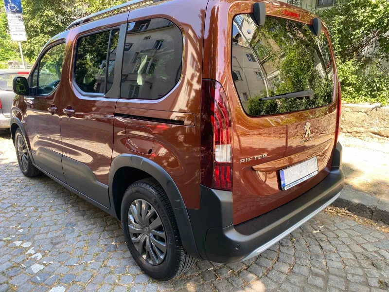 Peugeot Rifter ALLURE 1.5 BlueHDI 130 BVM6 STT E6.2, снимка 6 - Автомобили и джипове - 52555560