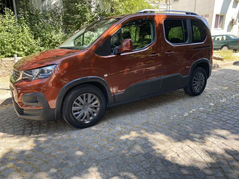 Peugeot Rifter ALLURE 1.5 BlueHDI 130 BVM6 STT E6.2, снимка 2 - Автомобили и джипове - 52555560