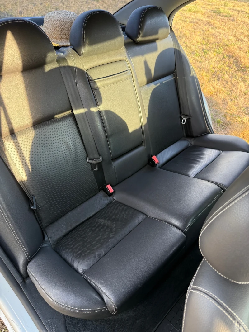 Skoda Superb 2.0tdi BSS, снимка 11 - Автомобили и джипове - 52770987