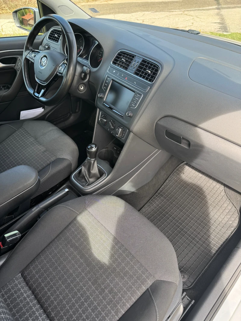 VW Polo, снимка 4 - Автомобили и джипове - 52588237