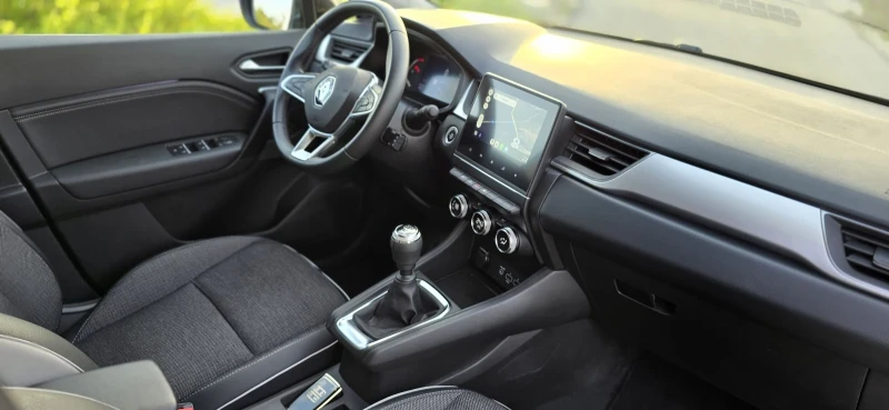 Renault Captur Ексклузивен автомобил; Пробегът е 100% реален!, снимка 7 - Автомобили и джипове - 52148571