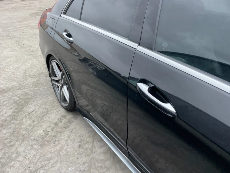 Mercedes-Benz E 63 AMG, снимка 5 - Автомобили и джипове - 52329627