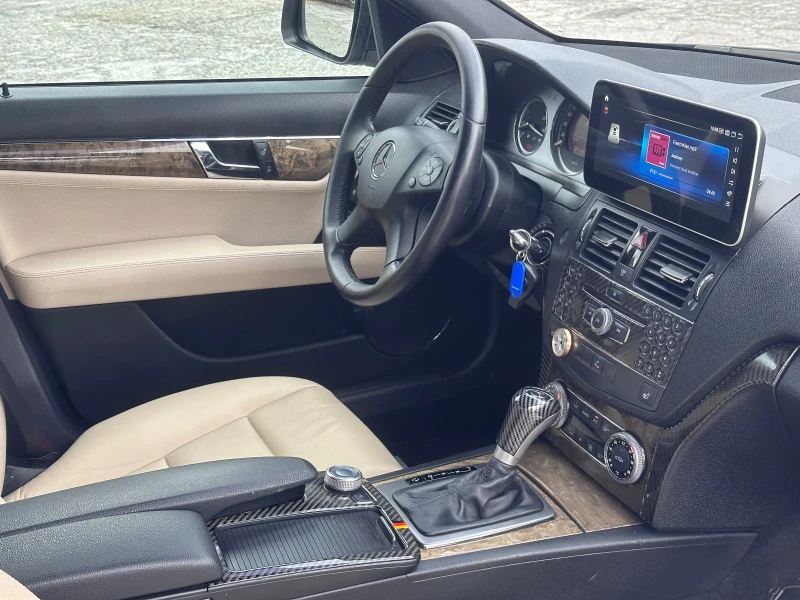 Mercedes-Benz C 220 OM646* AVANTGARDE* КОЖА* АВТОМАТ* ОБСЛУЖЕН* НЕМСКА, снимка 11 - Автомобили и джипове - 52679830