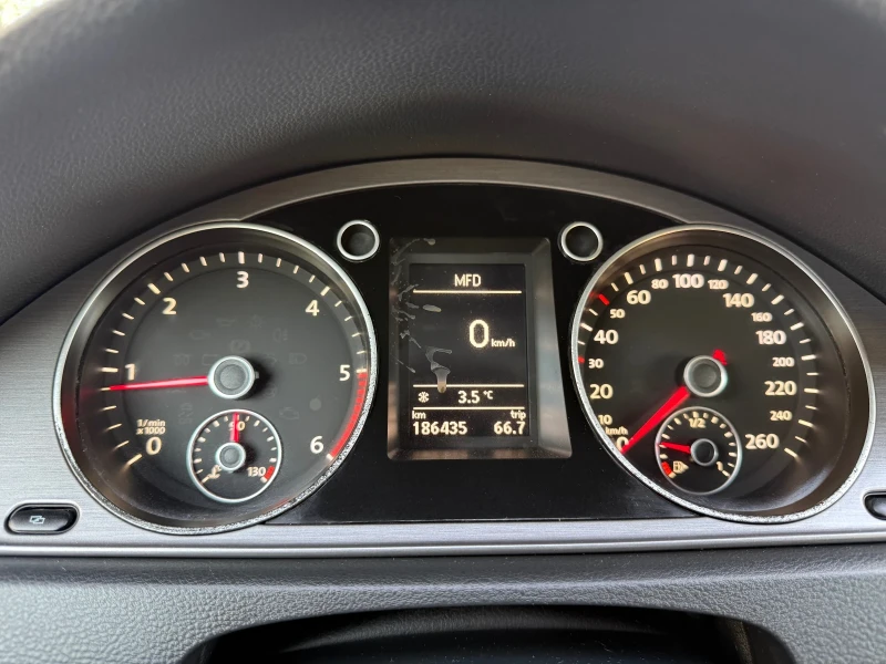 VW Passat 2.0TDi, снимка 9 - Автомобили и джипове - 53101853