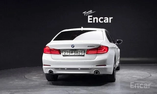 BMW 530E * ОБДУХВАНЕ * ДИСТРОНИК * HEAD UP * , снимка 5 - Автомобили и джипове - 55352996