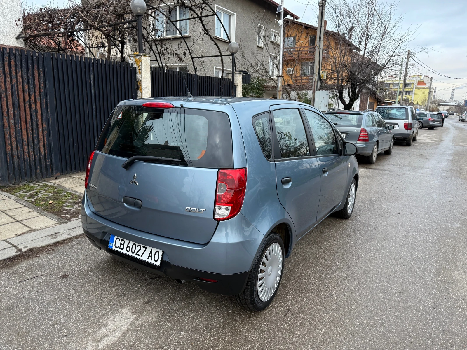 Mitsubishi Colt 1.3i GAZ - изображение 3