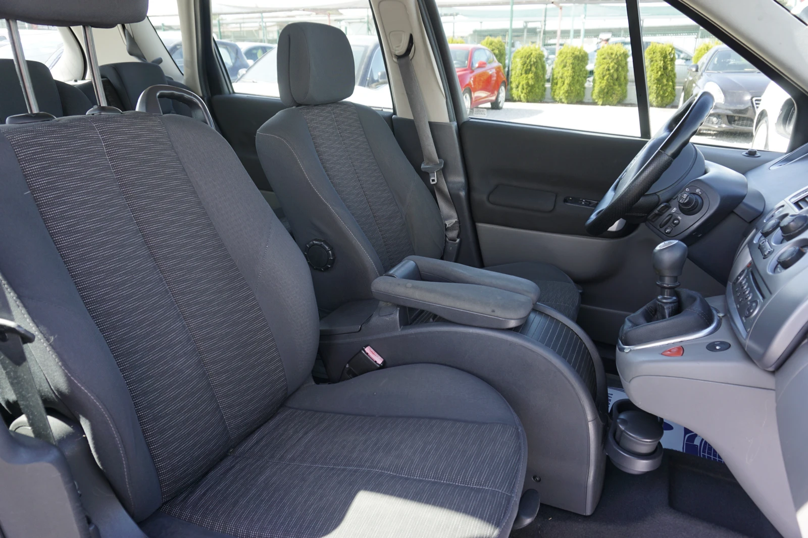Renault Scenic  - изображение 10