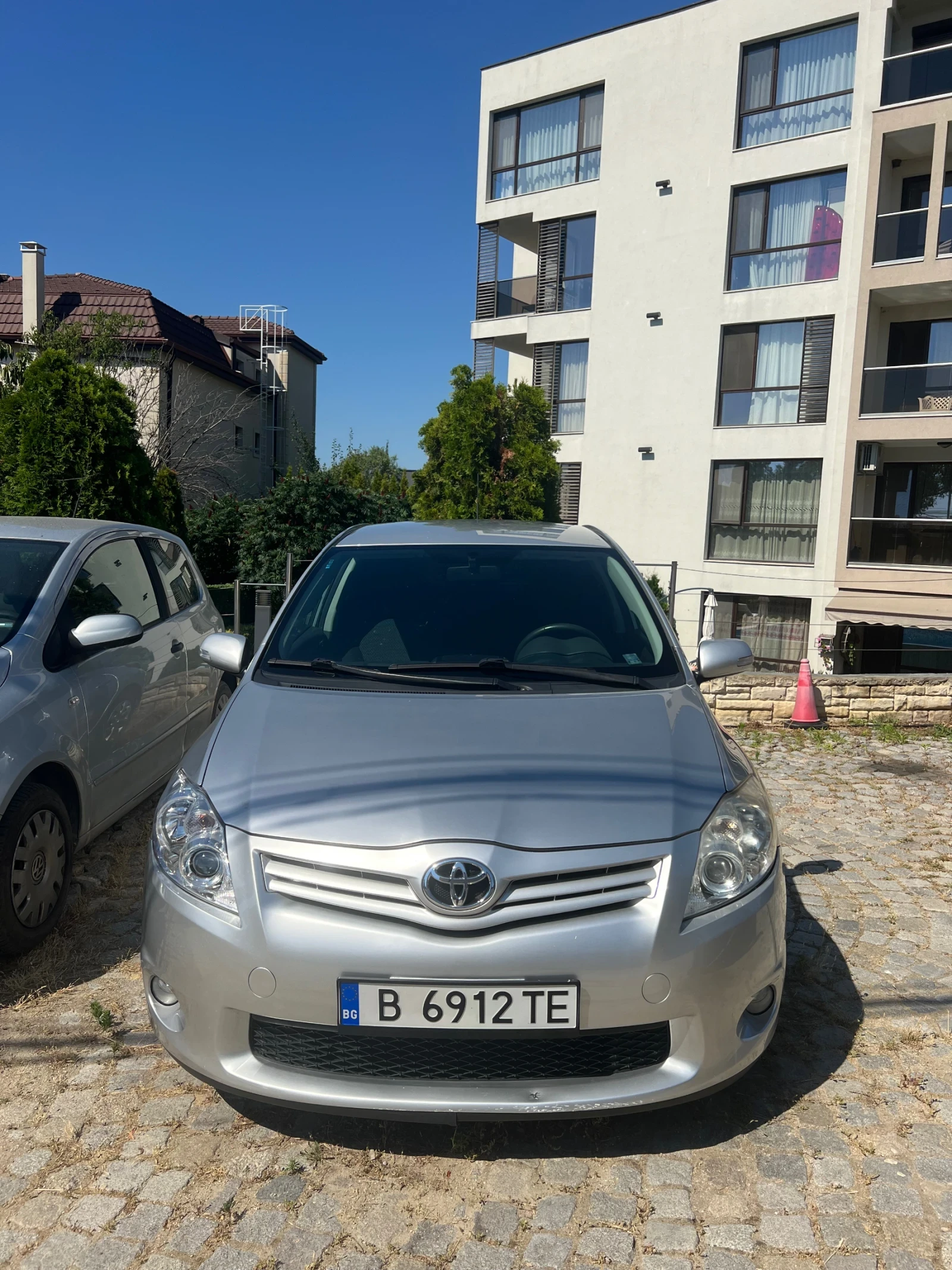 Toyota Auris D4D FACE LIFT 1.4 90ks - изображение 9