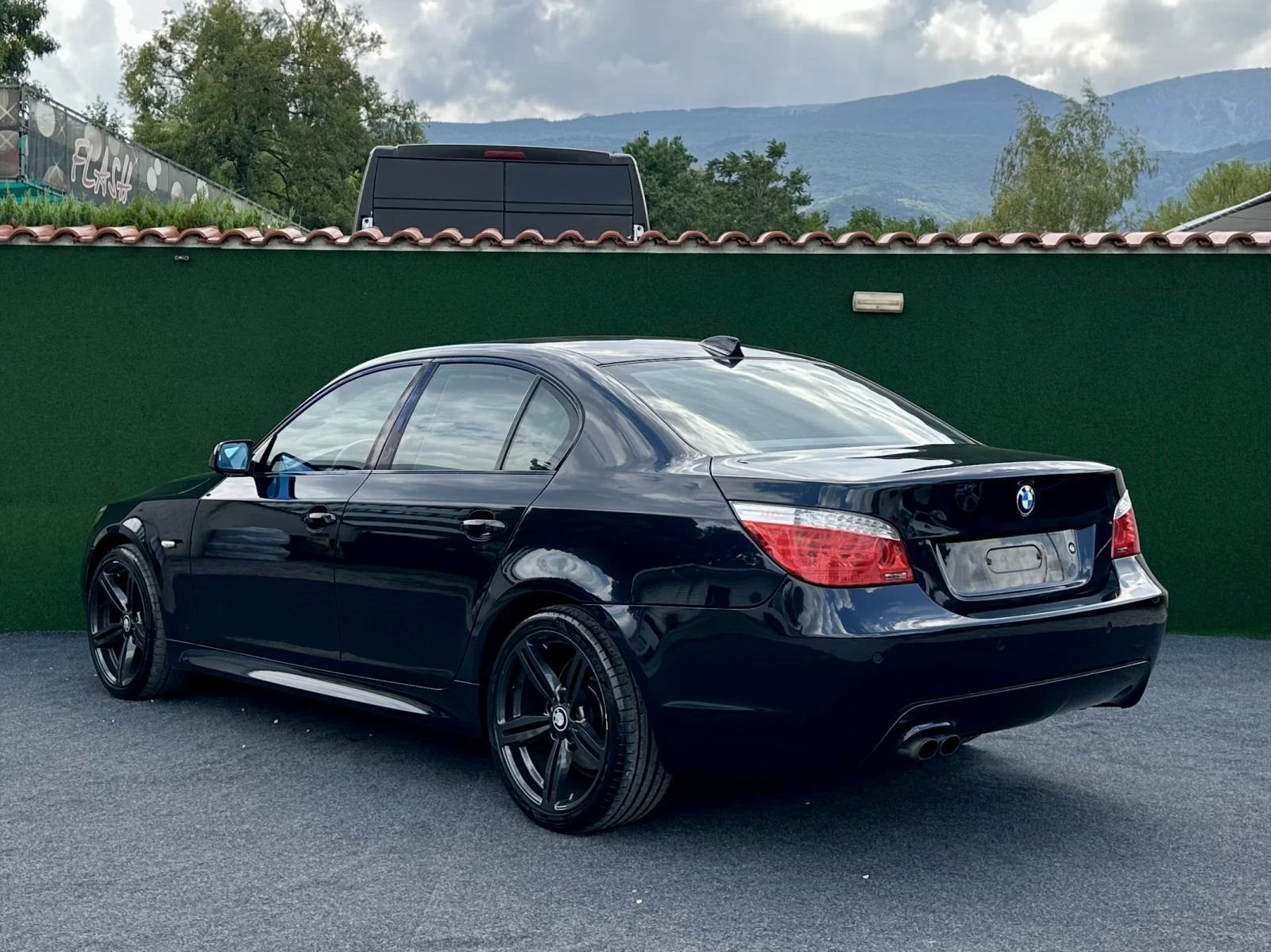BMW 530 I x-Drive M-Pack DynamicDrive Comfort Swiss ЛИЗИНГ - изображение 6