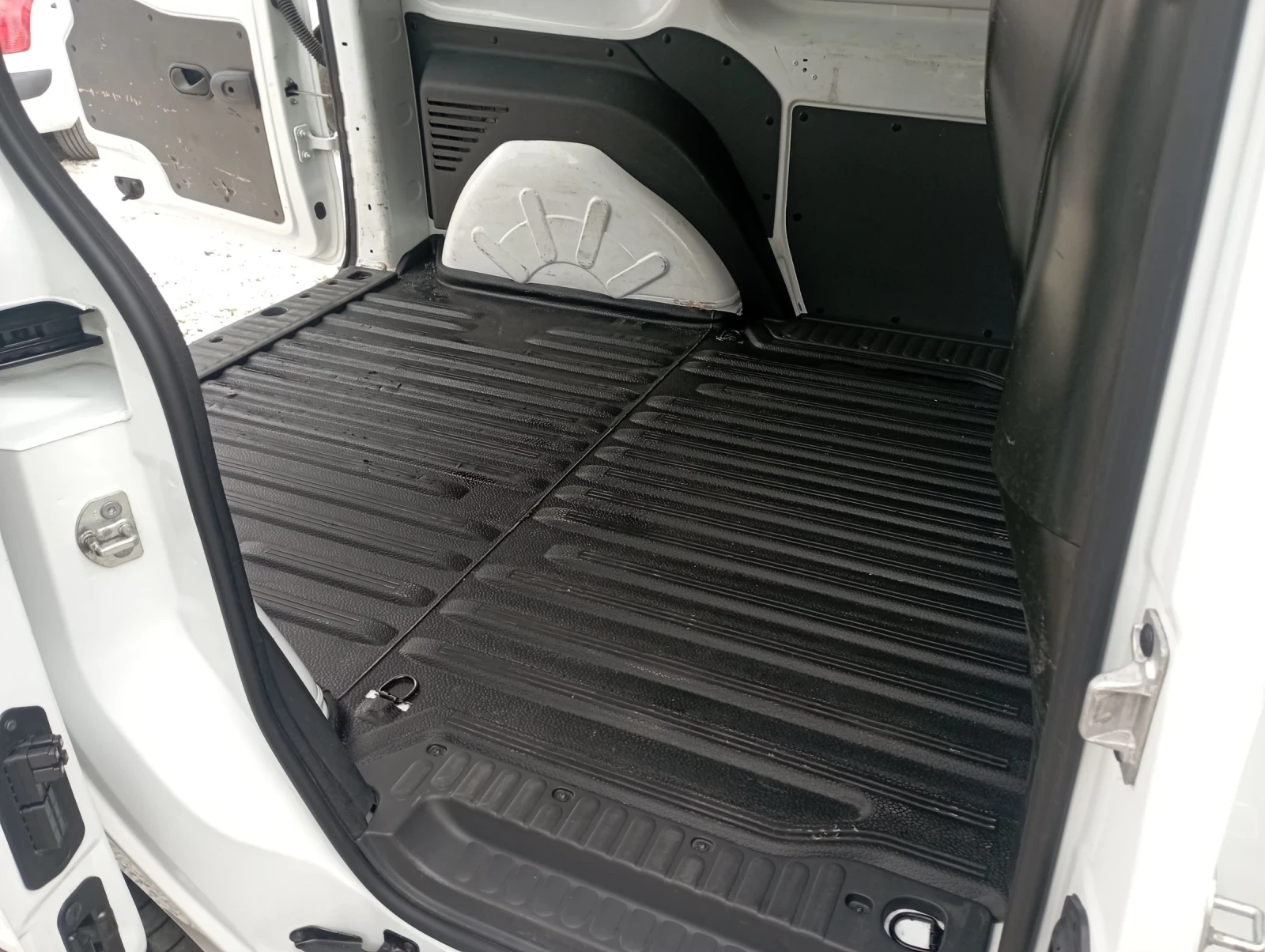 Renault Kangoo EURO 6D, Италия  - изображение 9
